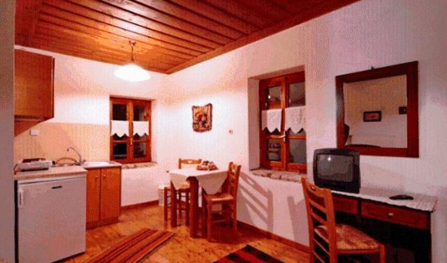 Andrea Sofi Guesthouse Dimitsana Exteriör bild