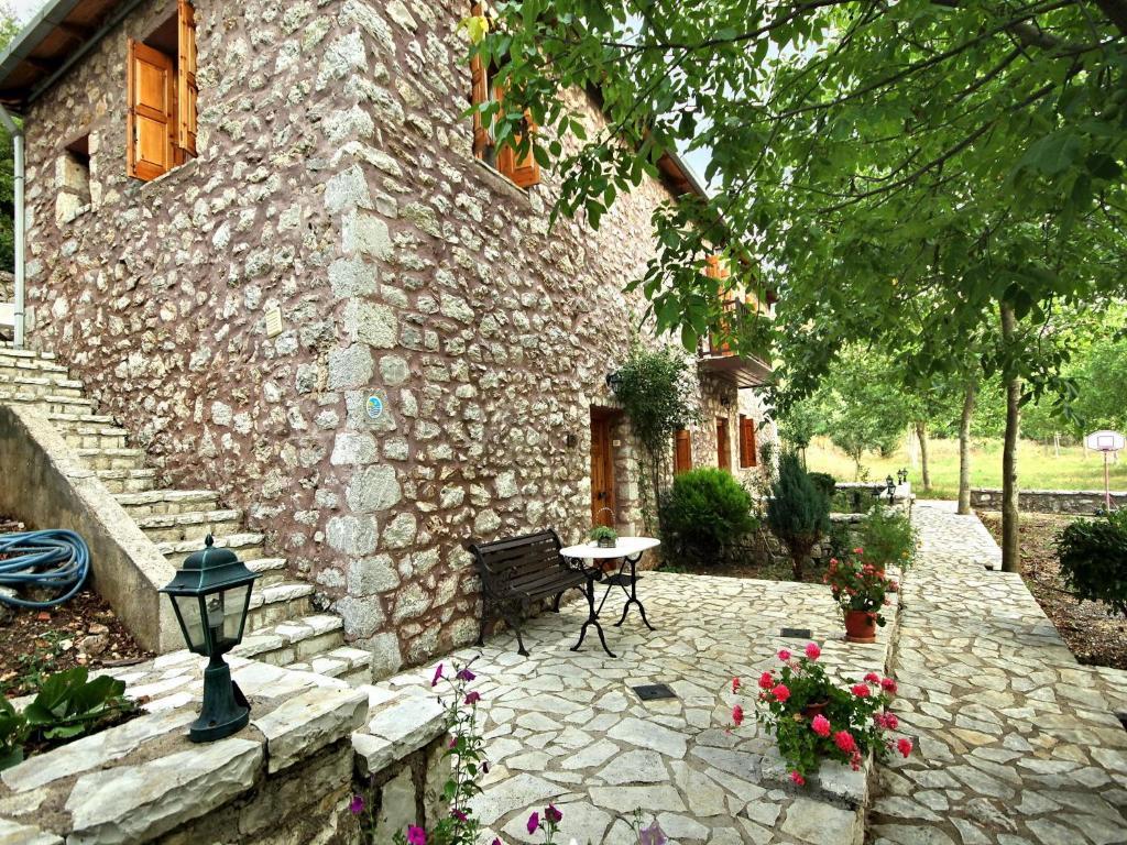 Andrea Sofi Guesthouse Dimitsana Exteriör bild