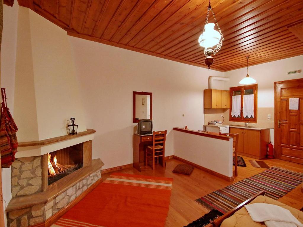 Andrea Sofi Guesthouse Dimitsana Exteriör bild