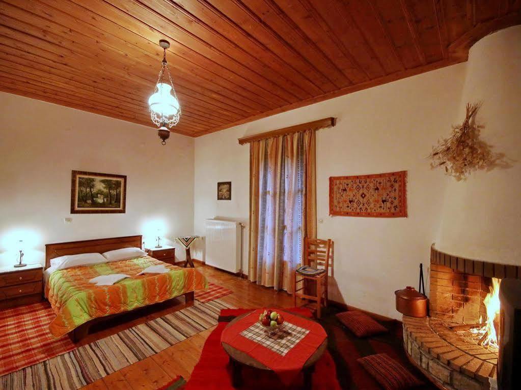 Andrea Sofi Guesthouse Dimitsana Exteriör bild